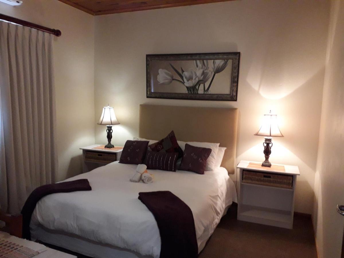 Culdesac Guesthouse Oudtshoorn Ngoại thất bức ảnh