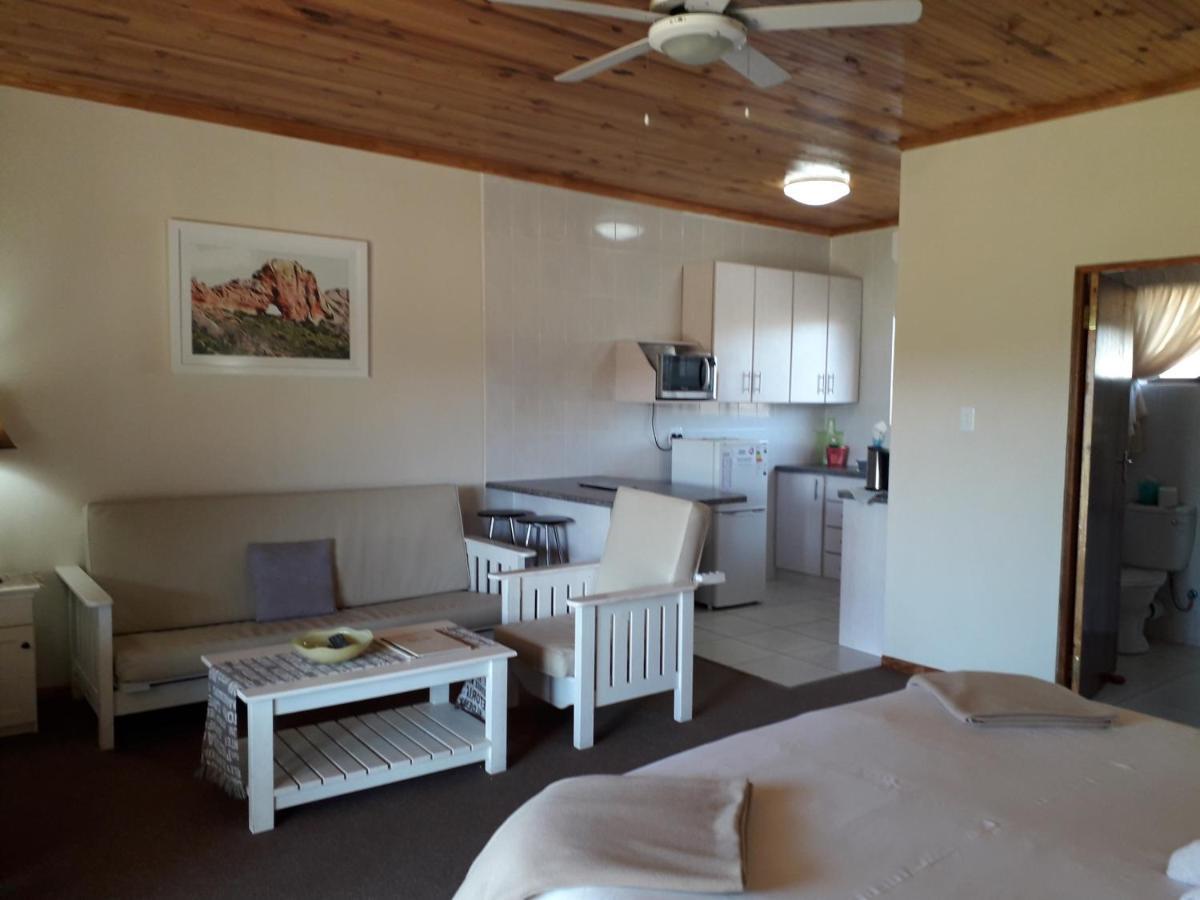 Culdesac Guesthouse Oudtshoorn Ngoại thất bức ảnh