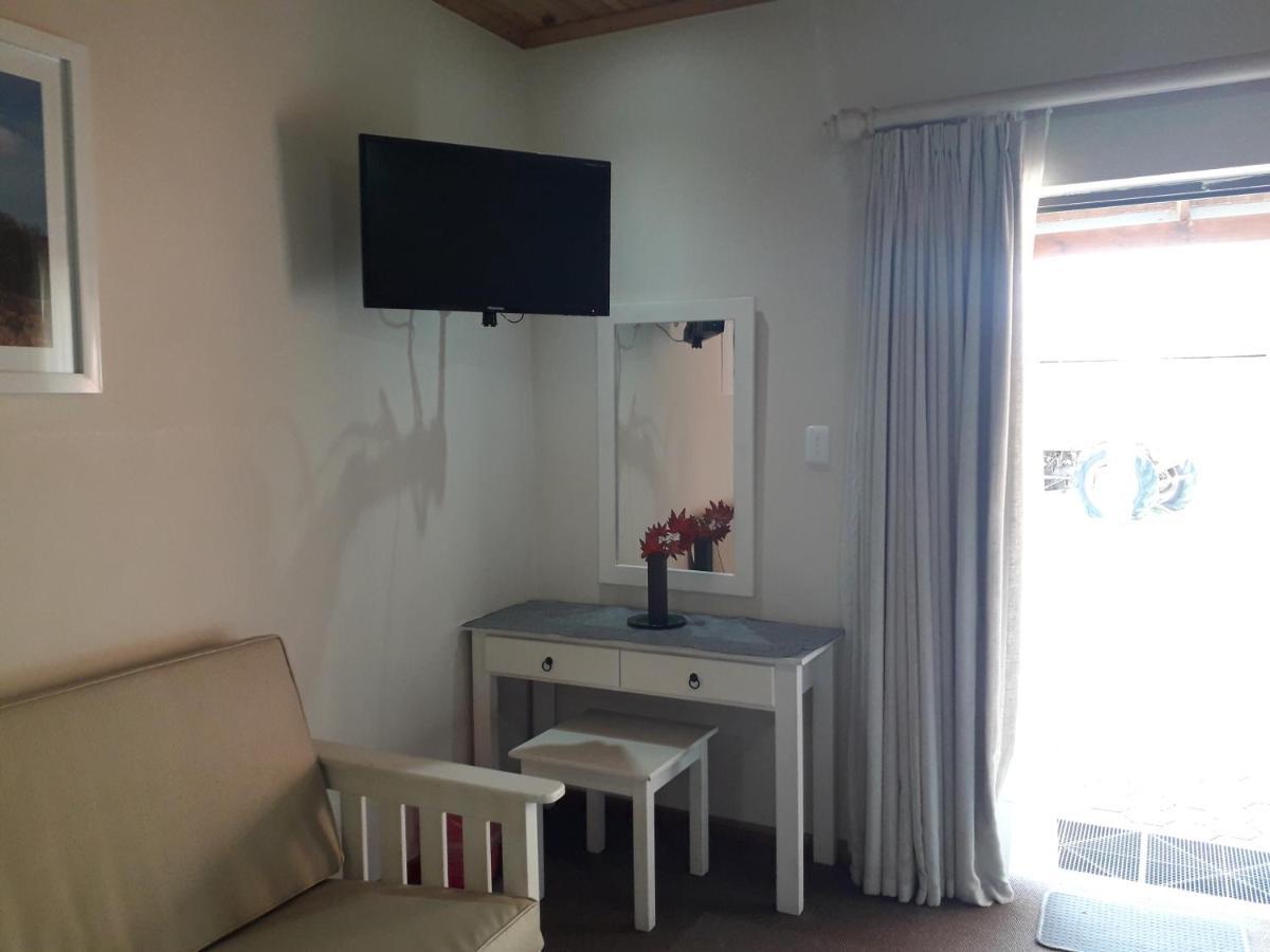 Culdesac Guesthouse Oudtshoorn Ngoại thất bức ảnh