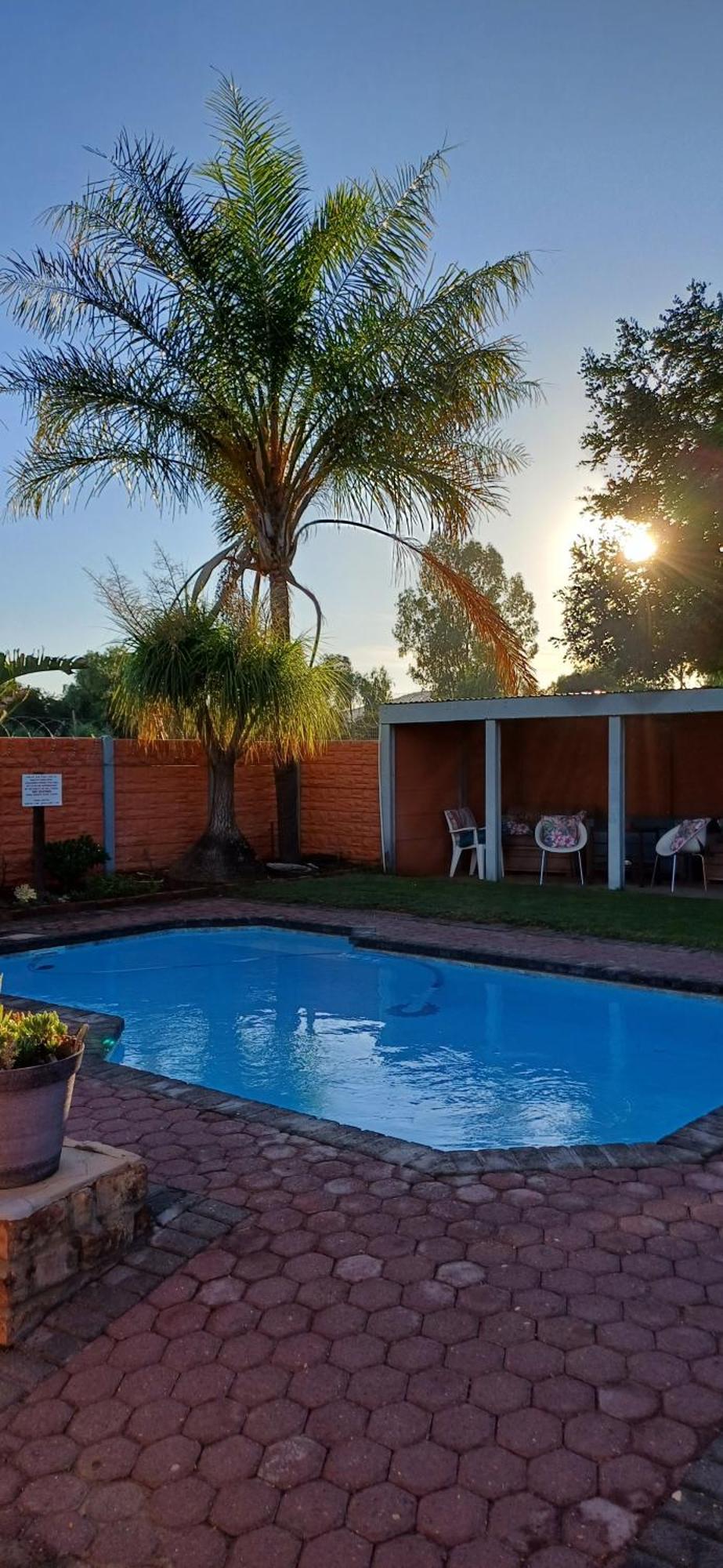 Culdesac Guesthouse Oudtshoorn Ngoại thất bức ảnh